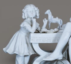 Gruppo figurativo in bisquit francese “Chut Papa Dort” (Napoleone), XIX secolo
