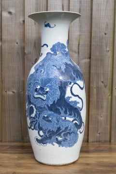 Large Antique Chinese Qing Blue & White Foo Dog Porcelain Vase, 19th Century