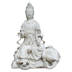 Chinese Qing Dynasty Blanc de Chine Guanyin Porcelain Figure, 19th Century
