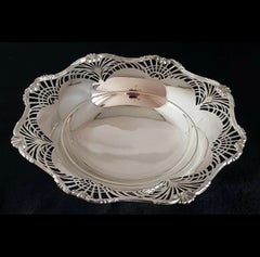 Selfridge & Co Sterling Silver Cake Stand, Birmingham 1940