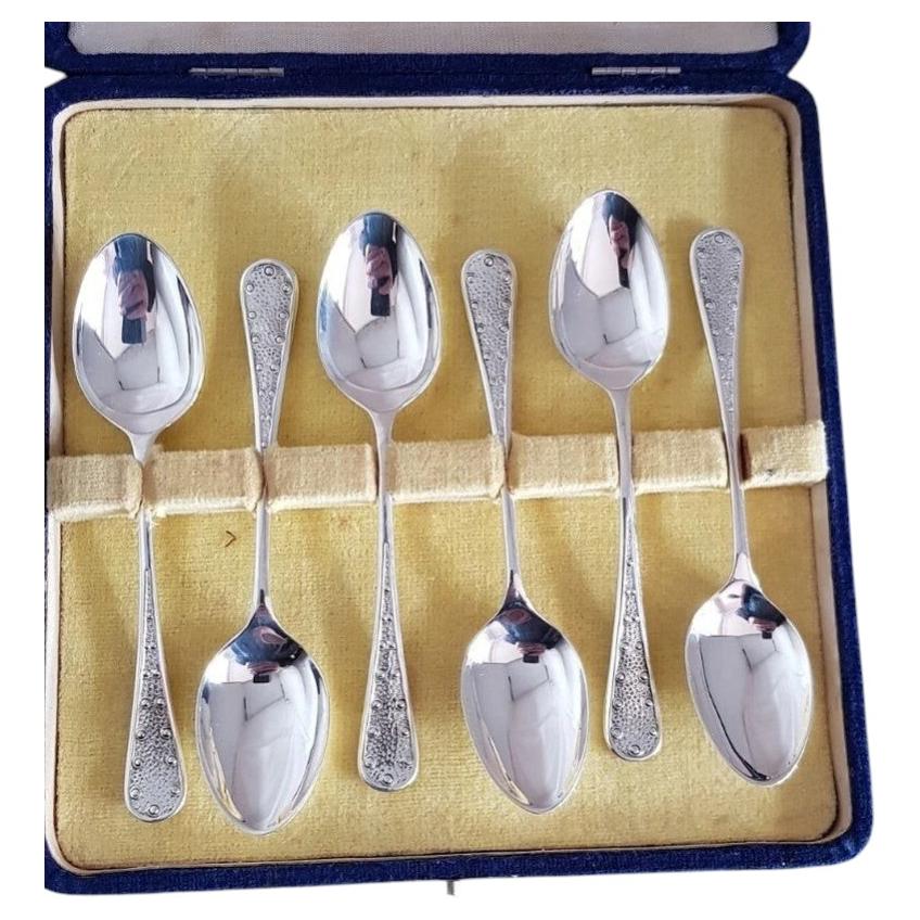 How do you know if a spoon is real silver?