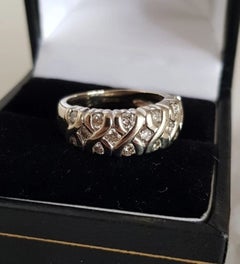 Vintage 18ct Gold 17-Diamond Cluster Dress Ring