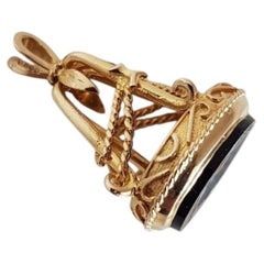 Slade & Kempton Gold Black Onyx Novelty Seal Charm, London 1967