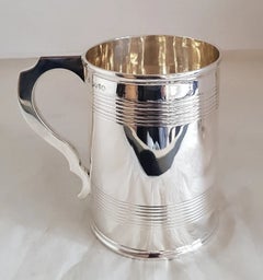 Antiker viktorianischer Bierkrug aus Sterlingsilber von H. J. Lias & Son, London 1877