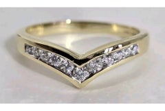 Fine 18ct Yellow Gold Diamond Wishbone Ring