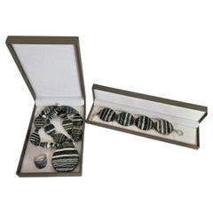 Set di gioielli in agata lucida a strisce e argento sterling - Anello, collana, braccialetto