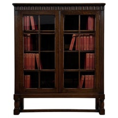 Fine Early 20th Century Antique English Oak Display Cabinet