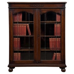 Magnifique vitrine antique en chêne anglais datant du début du XXe siècle