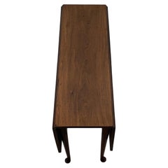 Fine 18th Century Antique English Walnut Drop-Leaf Gateleg Table