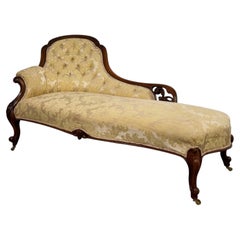 19th Century English Antique Mahogany Chaise Longue with Buttoned Upholstery