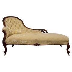 19th Century English Antique Mahogany Chaise Longue with Buttoned Upholstery