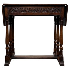 Fine Early 20th Century Antique English Oak Drop-Leaf Side Table