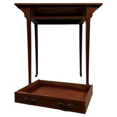 Fine Early 20th Century Antique English Cross-Banded Mahogany Writing Table