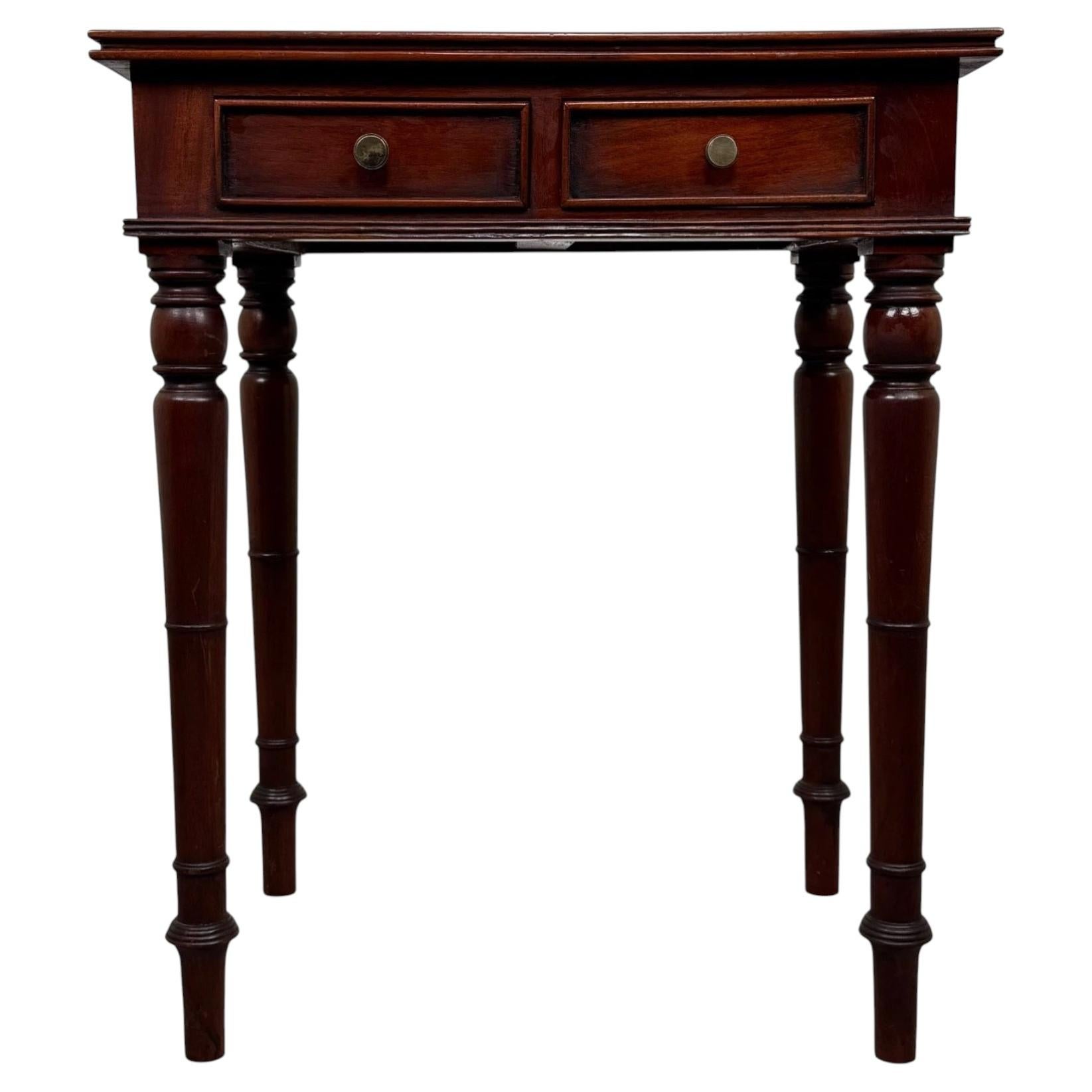 Fine Early 20th Century Antique English Mahogany Side Table