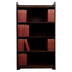 Wunderschönes antikes offenes Bücherregal aus englischer Eiche aus dem frühen 20. Jahrhundert