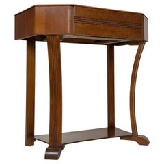 Fine 20th Century English Golden Oak Side Table