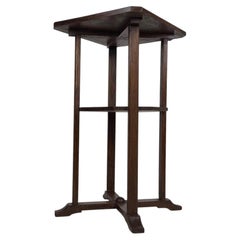 Fine Early 20th Century Antique English Heals-Style Oak Side Table