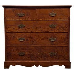 Magnifique commode antique anglaise du XIXe siècle en pin résineux figuré