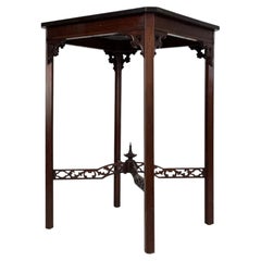 Fine Antique English Mahogany Side Table, Early 20th Century