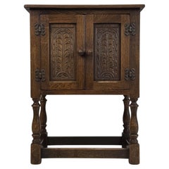 Fine Antique Early 20th Century Small English Oak Cupboard
