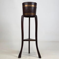Fine Antique Early 20th Century English Brass-Bound Oak Barrel Plant Stand