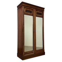 Wunderschöner antiker englischer Kleiderschrank aus Nussbaumholz aus der Edwardianischen Zeit, Anfang des 20. Jahrhunderts
