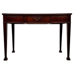 Magnifique bureau ancien de style Régence anglais, en acajou, datant du début du XXe siècle