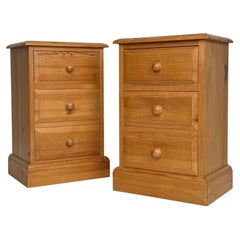 Fine Vintage Mid 20th Century Pair of Pine Bedside Cabinets