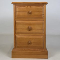 Fine Vintage Mid 20th Century Pair of Pine Bedside Cabinets