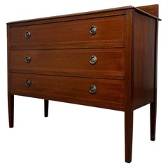 Magnifique commode anglaise ancienne en acajou marqueté, datant du début du XXe siècle