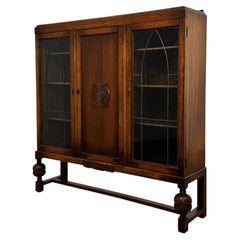 Fine Antique Early 20th Century English Oak Display and Storage Cabinet Vitrine