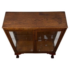 Fine Early 20th Century Art Deco Style Oak Display Cabinet Vitrine