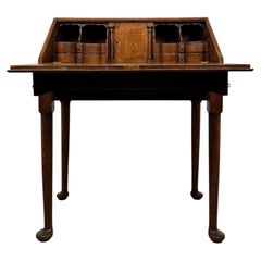 Fine Antique Quality 20th Century Golden Oak Bureau