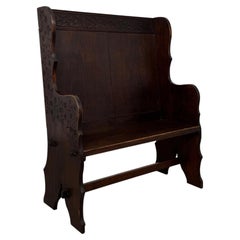 Fine Antique Early 20th Century English Edwardian Carved Oak Settle Bench