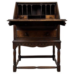 Fine Vintage 20th Century Oak Writing Bureau