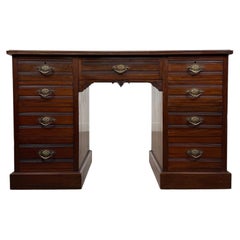Fine Antique Early 20th Century Edwardian Writing Desk in Walnut