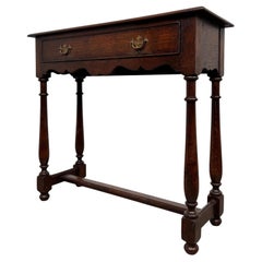 Fine Traditional 20th Century Narrow Oak Side Table