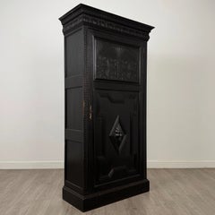 Fine Quality Antique 19th Century Victorian Carved Oak Wardrobe