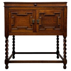 Fine Quality 20th Century Jacobean Style Oak Cupboard