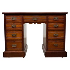 Fine Antique Early 20th Century Edwardian Writing Desk in Mahogany
