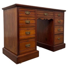 Fine Antique Early 20th Century Edwardian Writing Desk in Mahogany