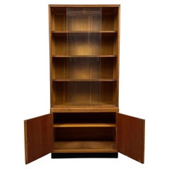 Fine Vintage Mid 20th Century Golden Oak Display Cabinet