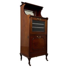 Fine Quality Antique 20th Century Mahogany Cupboard