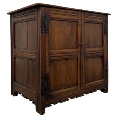 Fine Quality Antique 17th Century Oak Fitted Cupboard