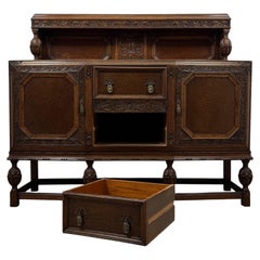 Fine Quality Antique 20th Century Carved Oak Sideboard