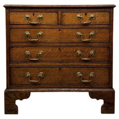 Fine Quality Antique Georgian Style Oak Chest of Drawers of Small Proportions