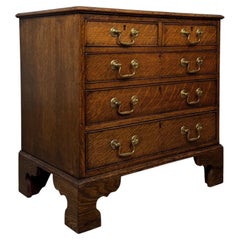 Fine Quality Antique Georgian Style Oak Chest of Drawers of Small Proportions