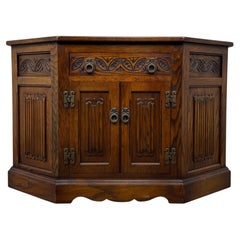 Fine Quality Antique 20th Century Linenfold Panelled Oak Cupboard