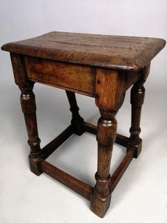 Fine Antique Queen Anne Oak and Elm Joint Stool, circa 1700