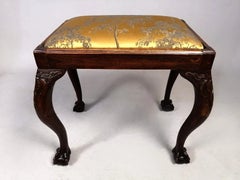 Magnifique tabouret irlandais ancien en orme sculpté de l'époque de George II, vers 1750
